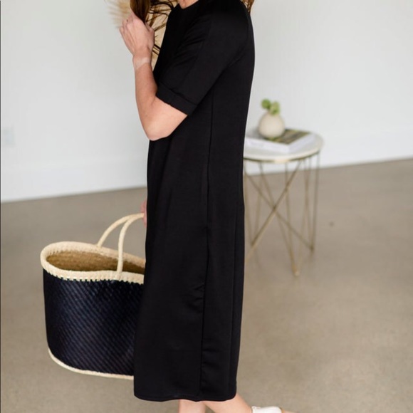Elly Black Zipper Back Midi Dress - Picture 10 of 15